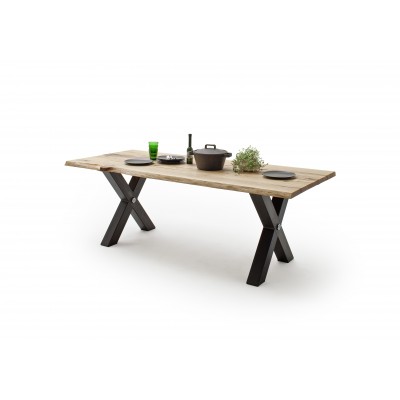 Samara Tisch 002
