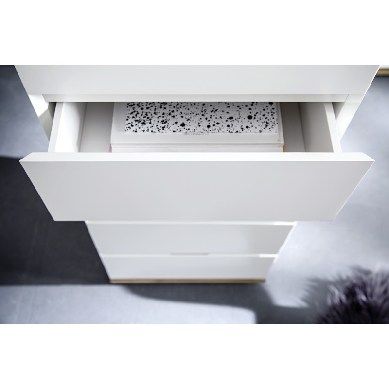 Chiaro Detail weiss 002