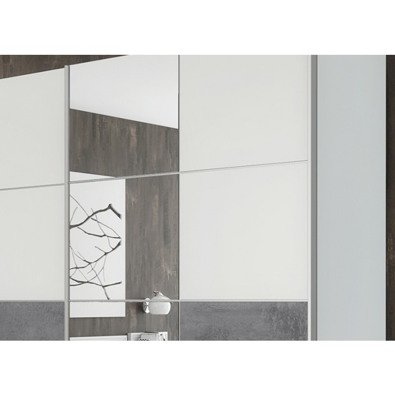 Ice IV Schrank 001