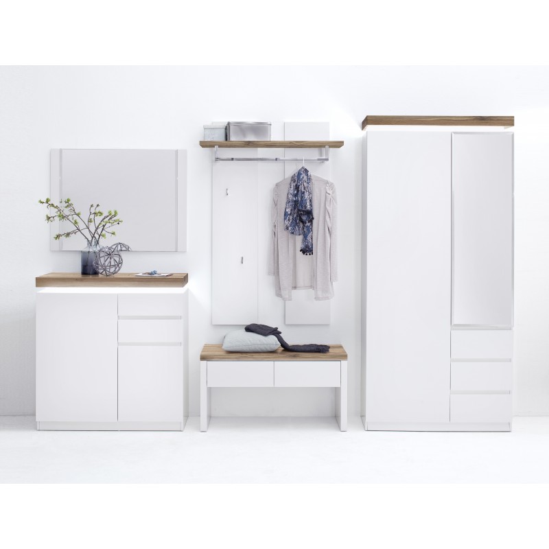 Romina Foyer 001