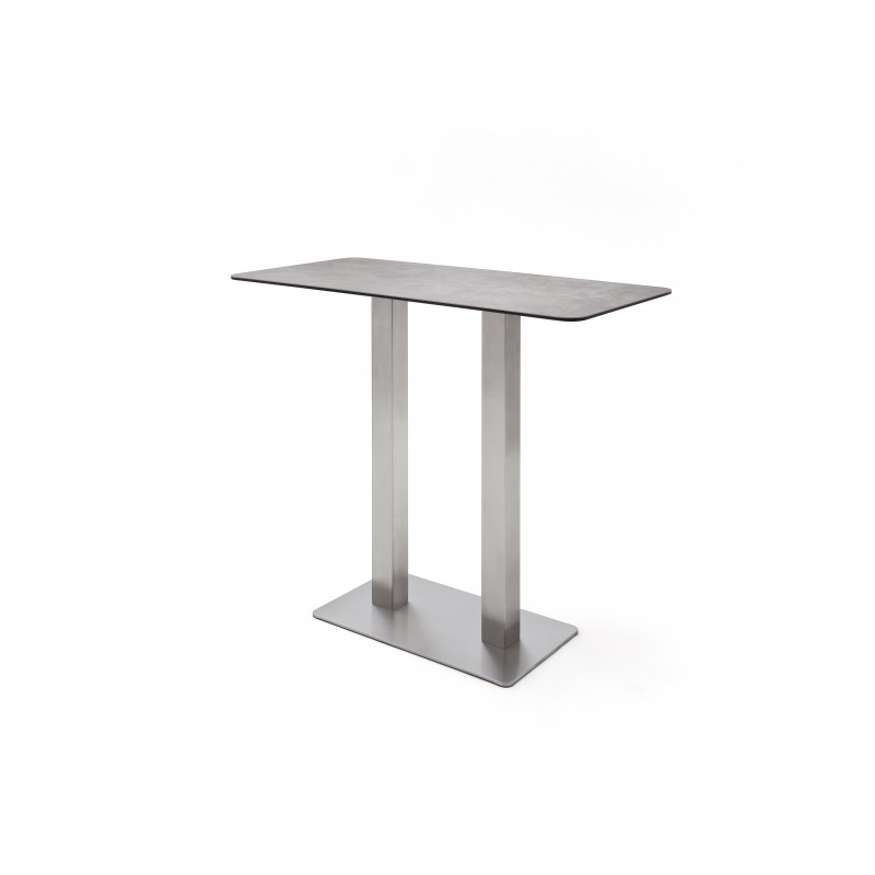 Zarina lll Bartisch 003